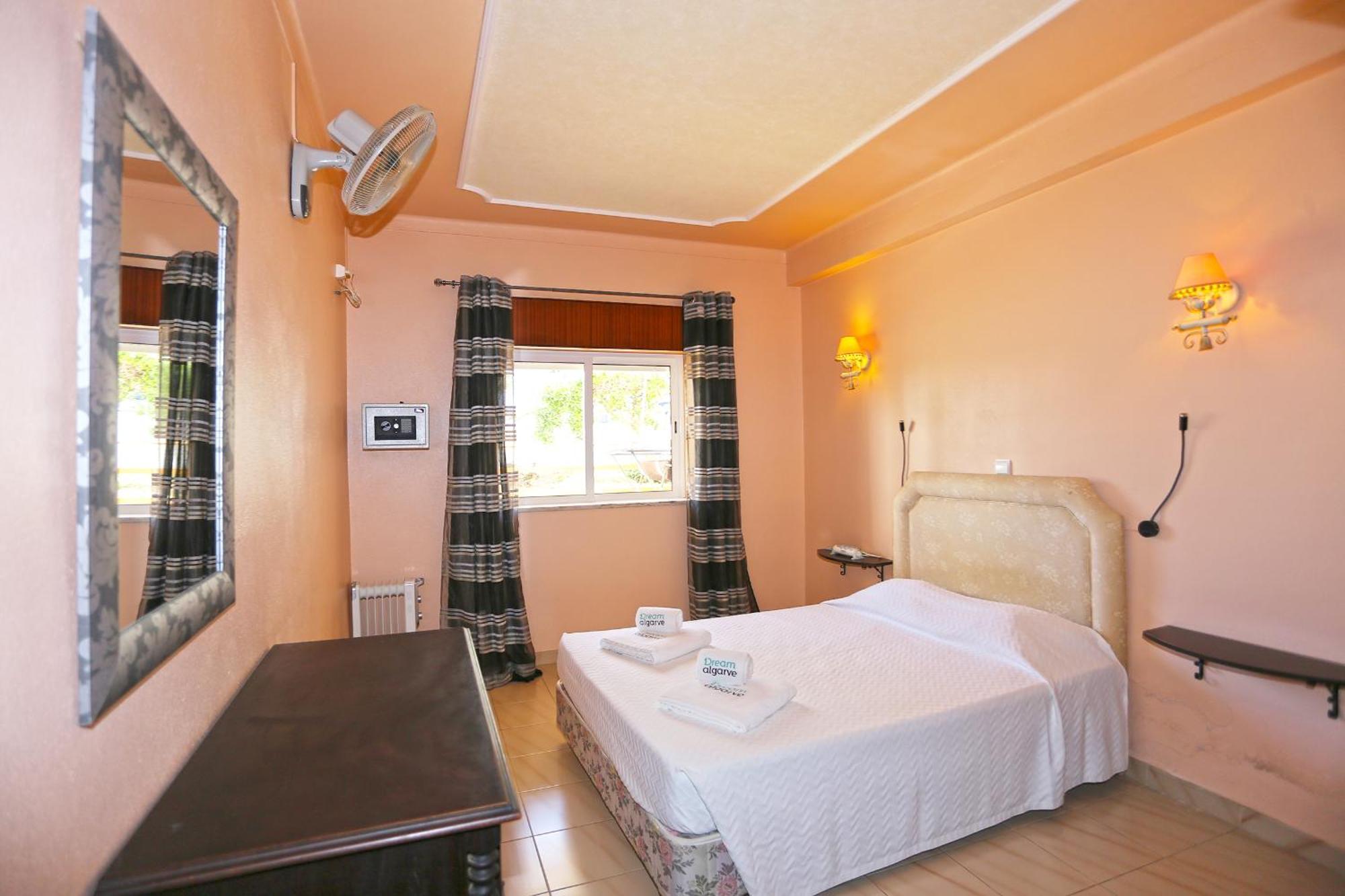 A10 - Silence Ground-floor And Pool *